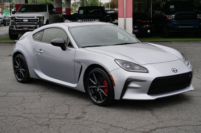 Used 2024 Toyota GR86 Premium RWD image 4