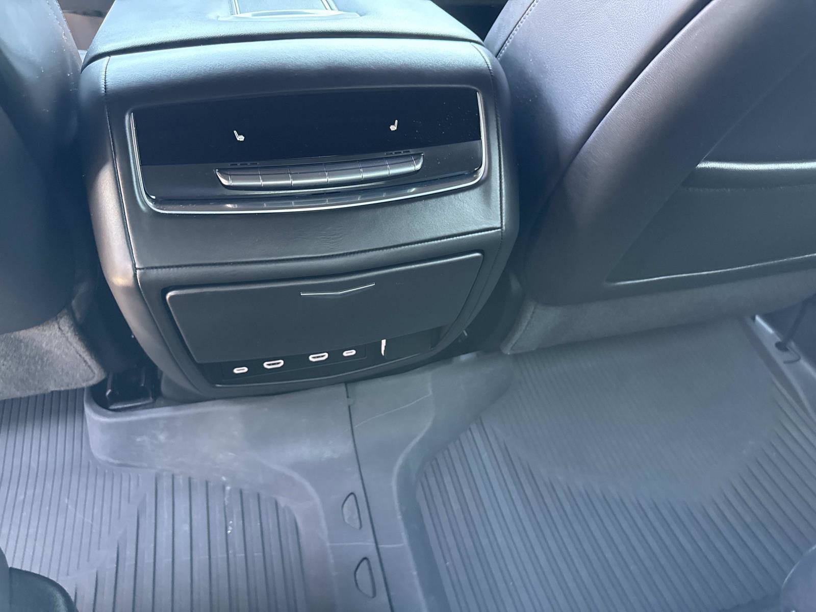 Used 2024 Cadillac Escalade V image 17