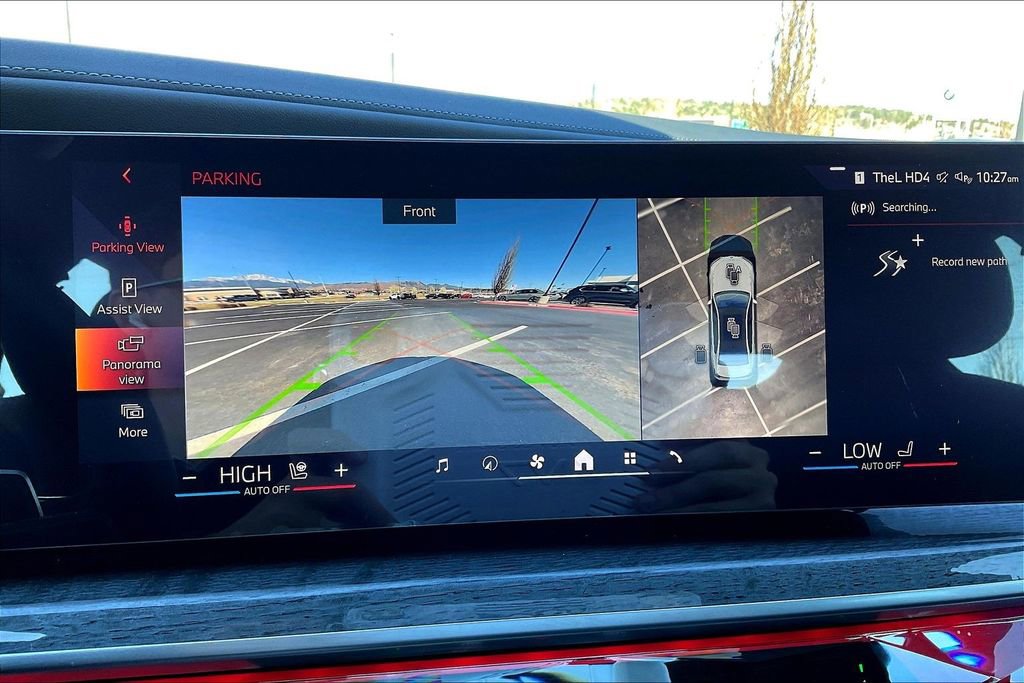 Used 2025 BMW 760i xDrive w/ Premium Package image 14