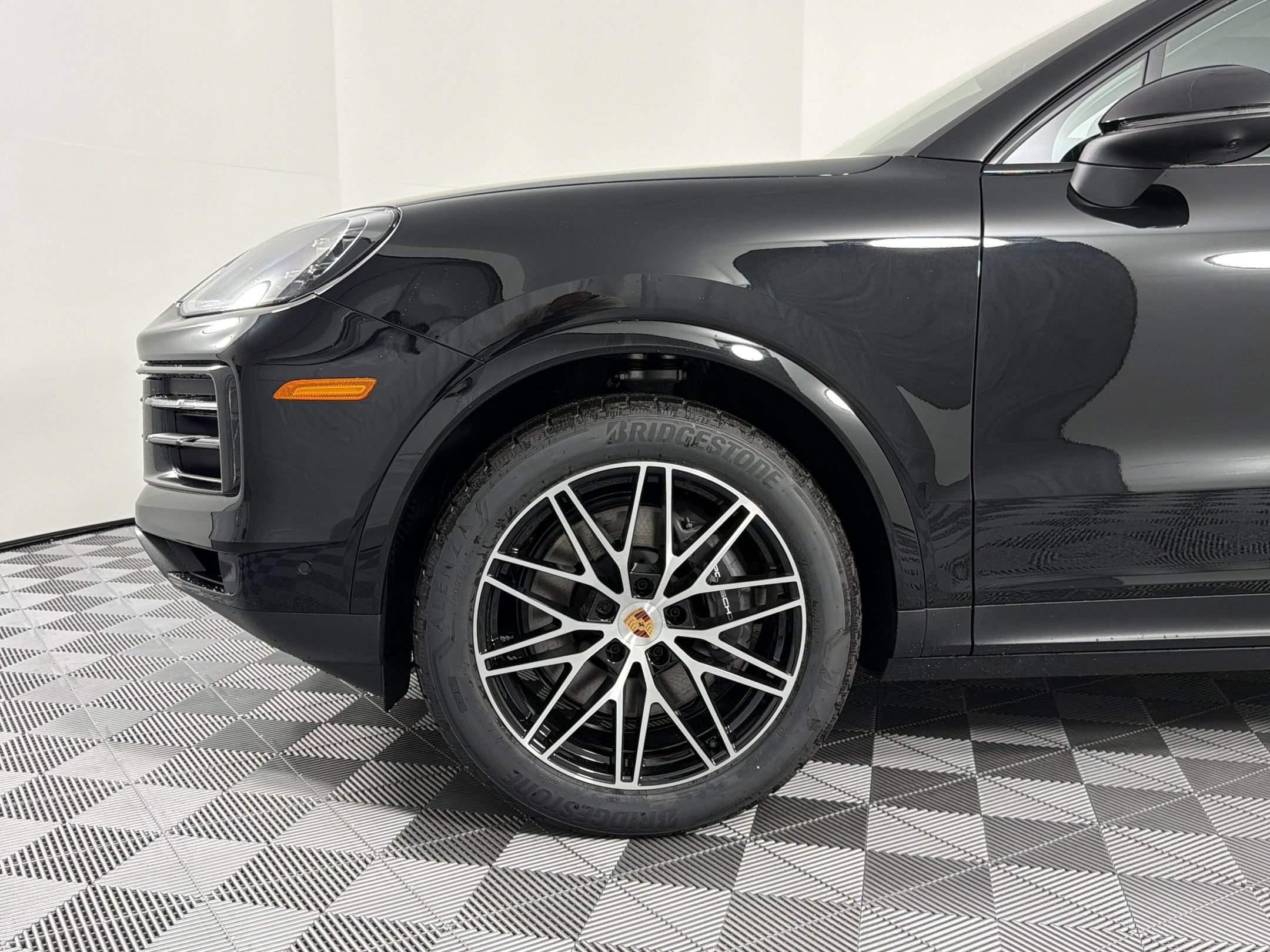 New 2026 Porsche Cayenne Coupe AWD/4WD image 24