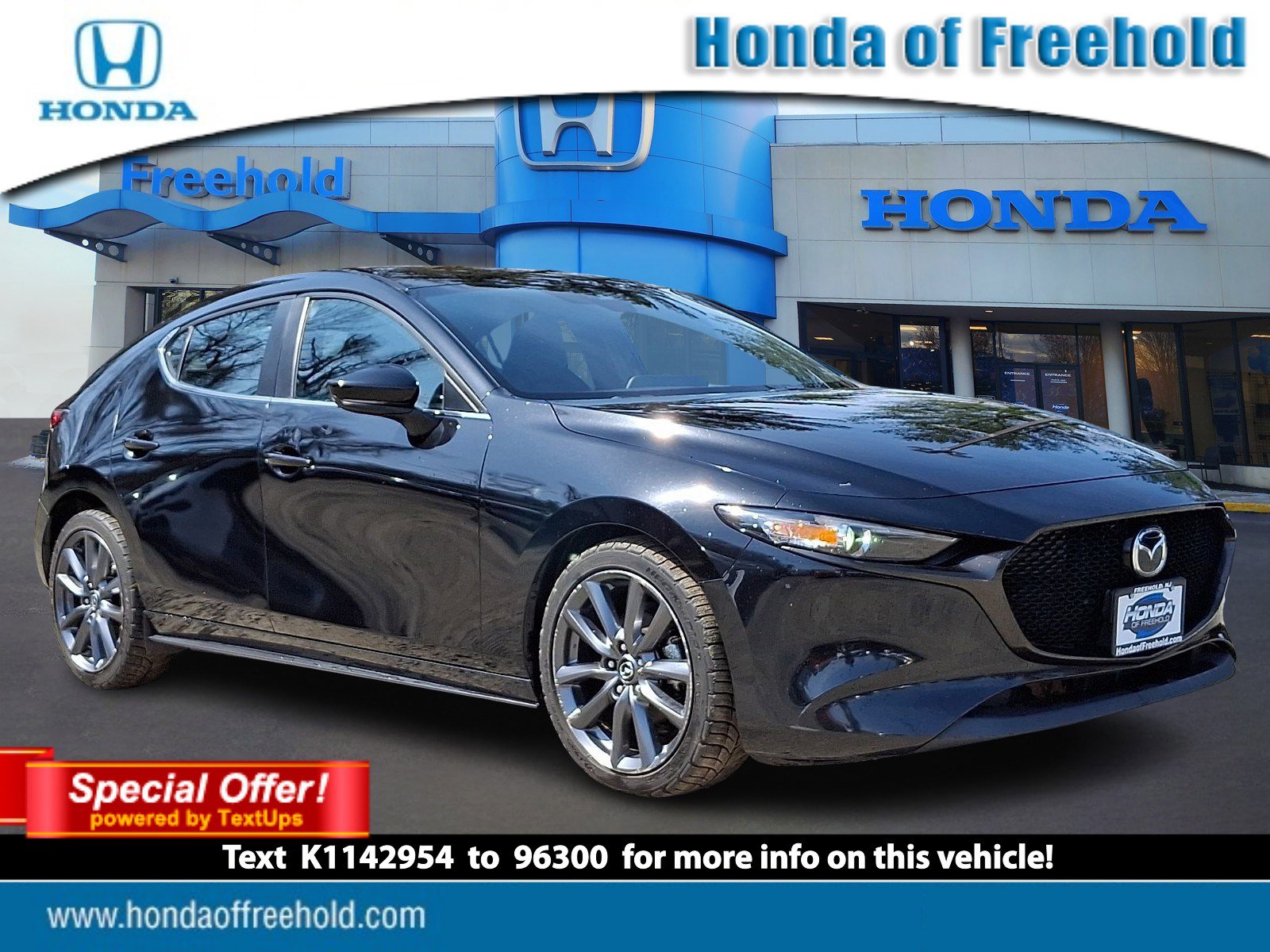 Used 2019 MAZDA MAZDA3 Hatchback w/ Preferred Package image 1