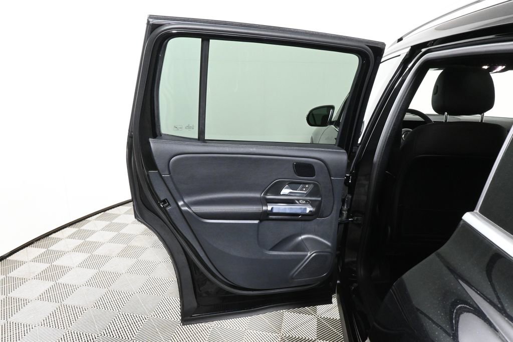 Certified 2026 Mercedes-Benz GLB 250 4MATIC image 31