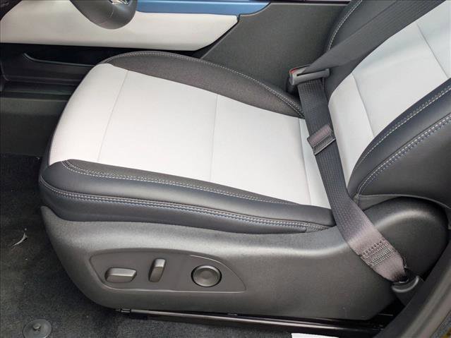 New 2026 Chevrolet Equinox EV LT AWD/4WD image 4