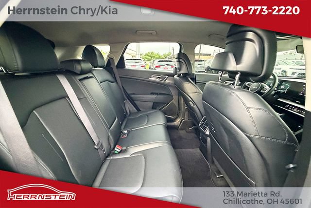 Used 2025 Kia Sportage EX AWD/4WD image 25