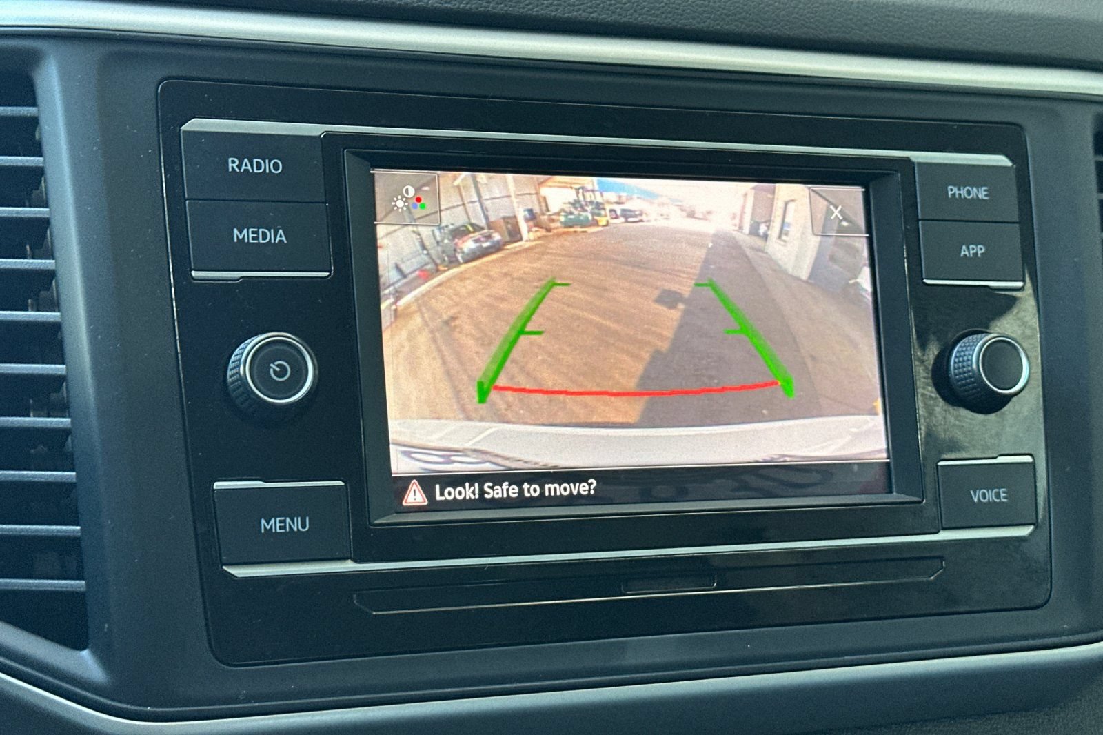 Used 2021 Volkswagen Atlas S FWD image 20