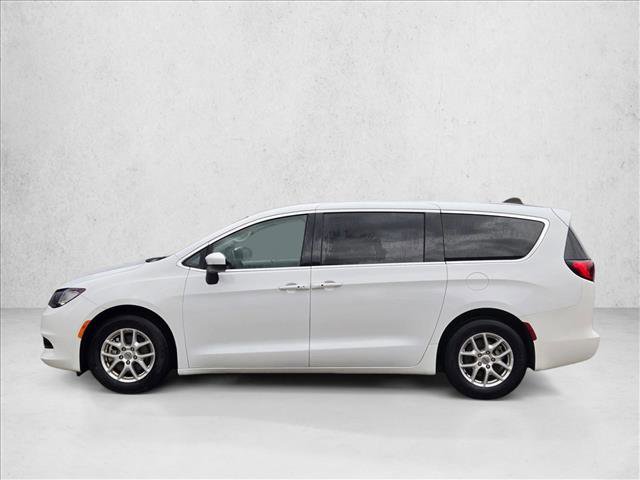 Used 2023 Chrysler Voyager LX FWD image 8