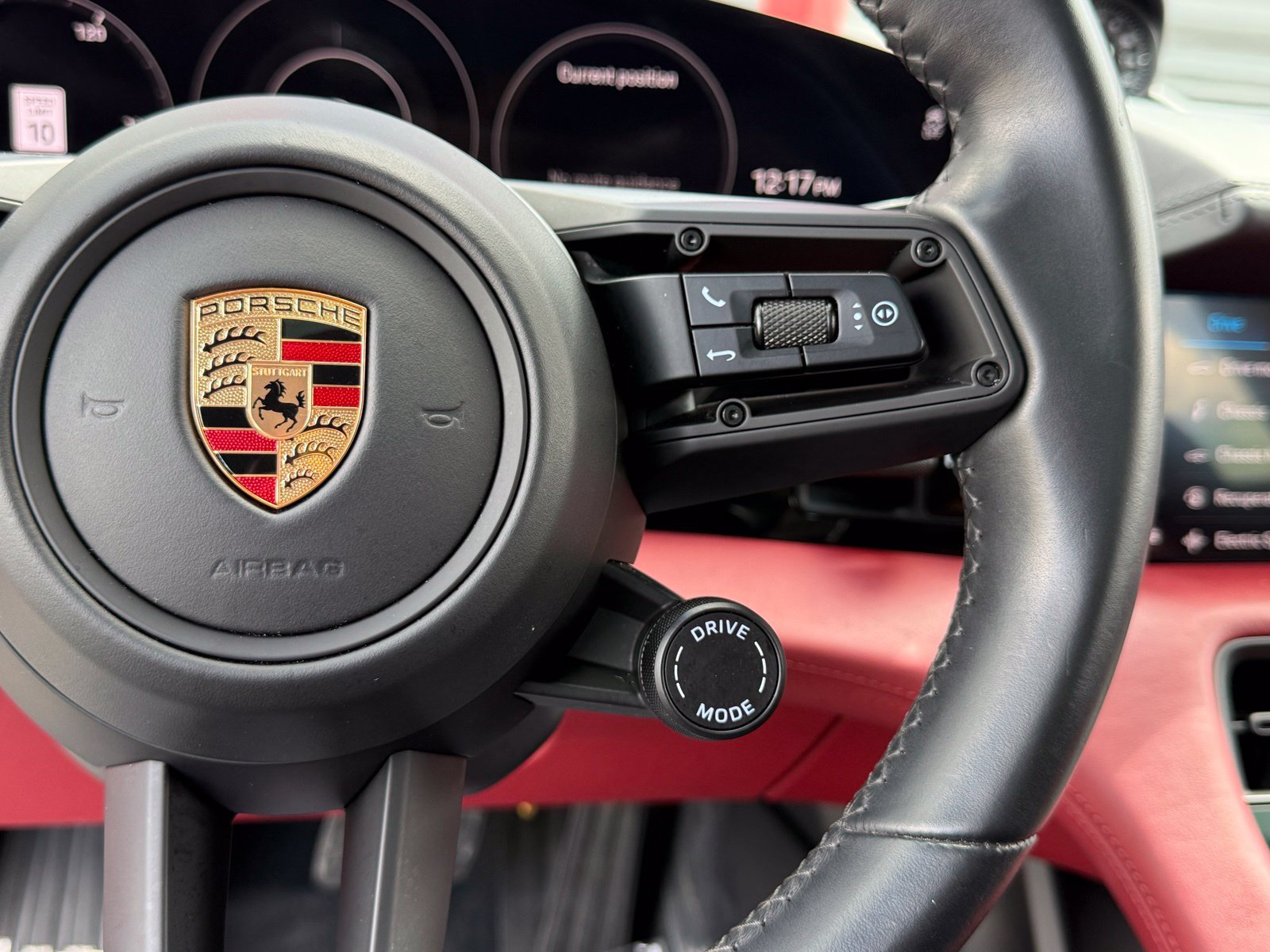 Used 2020 Porsche Taycan 4S AWD/4WD image 30