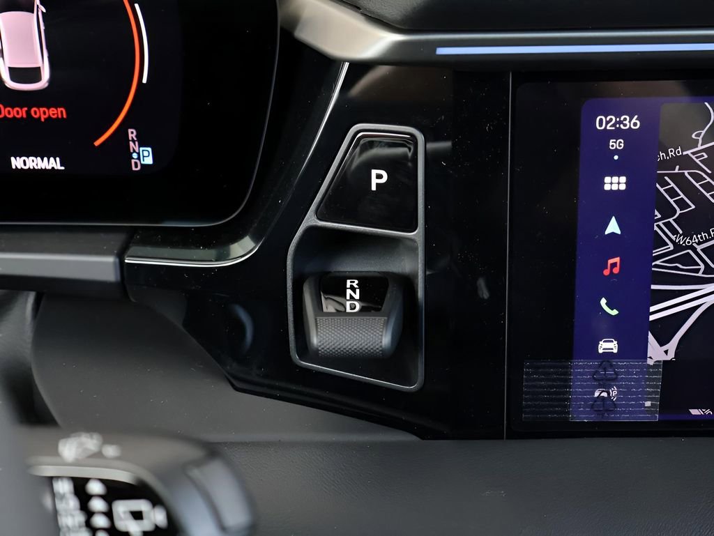 Certified 2025 Porsche Macan 4S Electric image 26