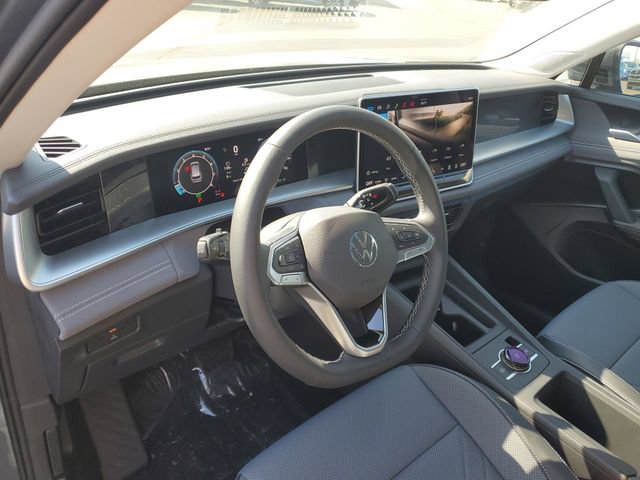 New 2026 Volkswagen Tiguan SE AWD/4WD image 14