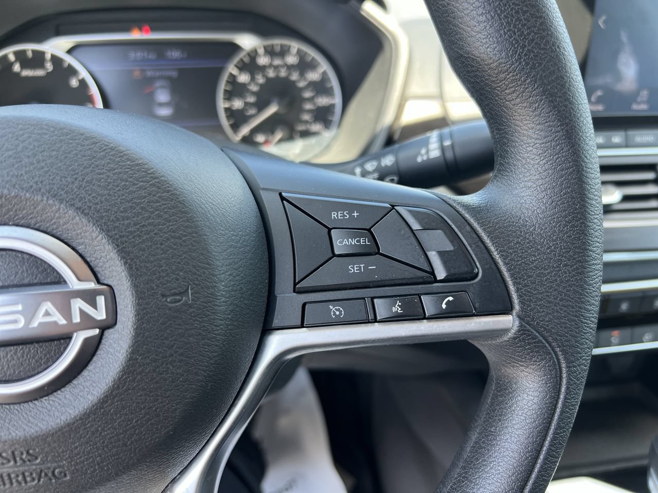 Used 2024 Nissan Altima 2.5 SV AWD/4WD image 20