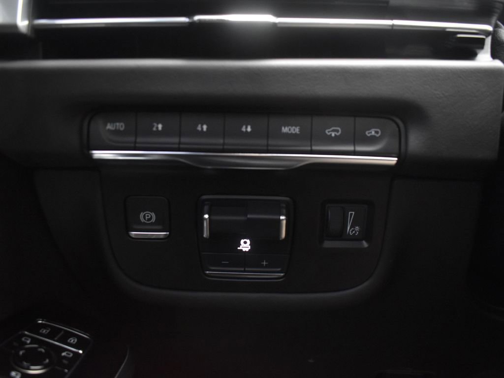 Certified 2025 Cadillac Escalade Sport Platinum image 24