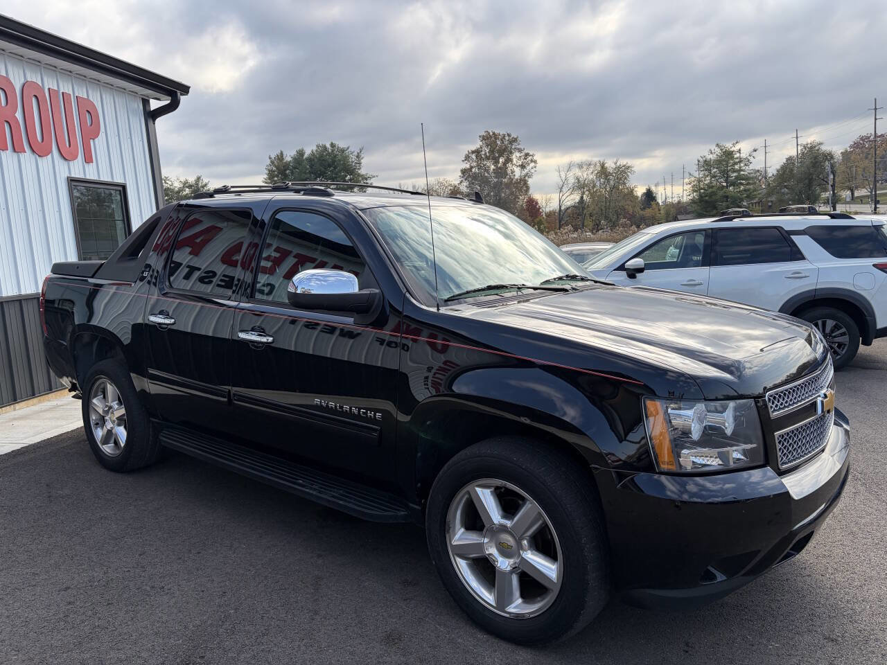 Used 2012 Chevrolet Avalanche LT w/ All-Star Edition image 5