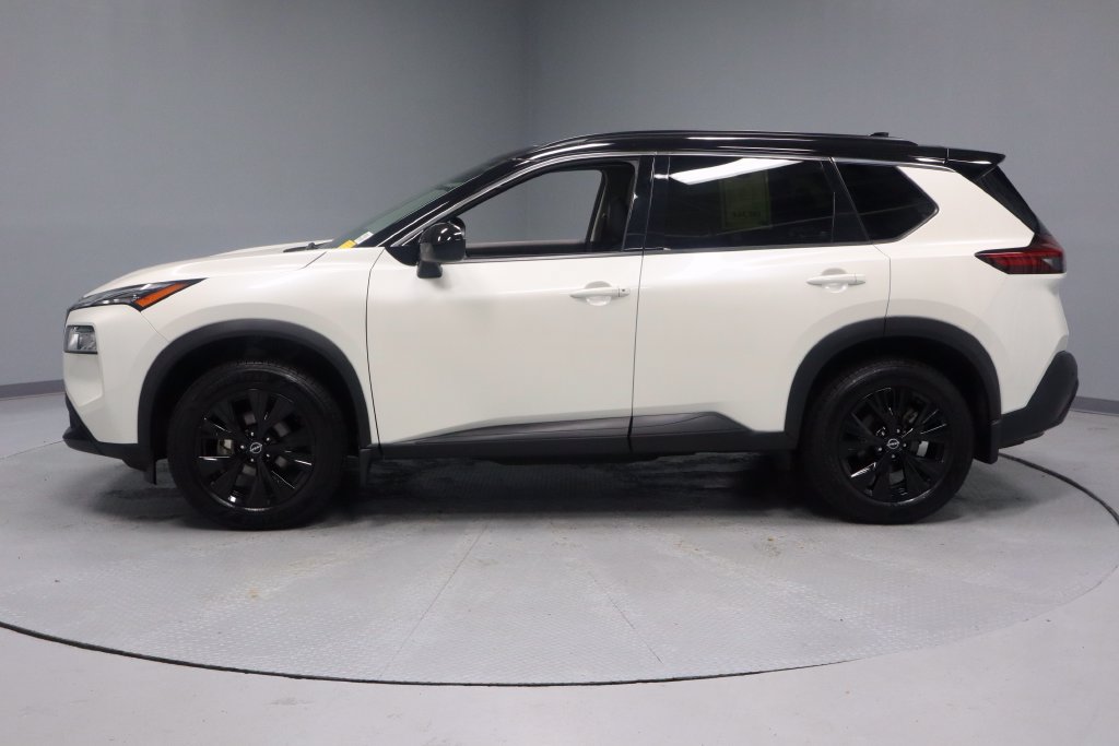 Used 2023 Nissan Rogue SV w/ SV Premium B Package AWD/4WD image 8