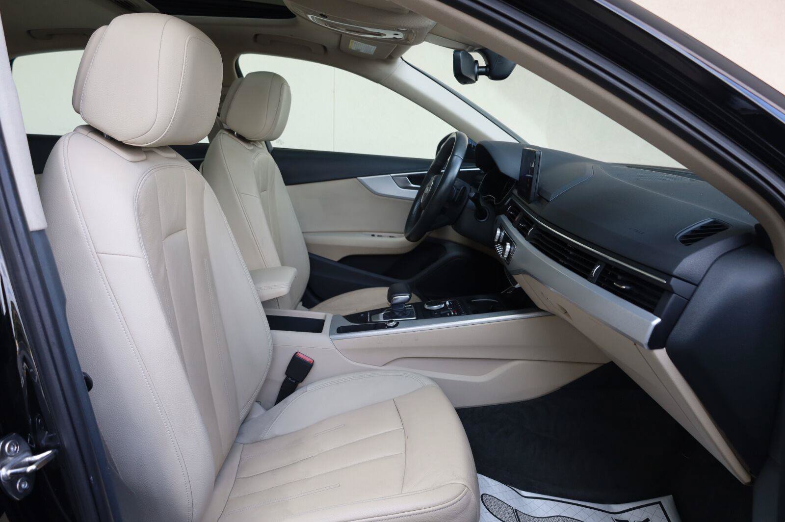 Used 2017 Audi A4 2.0T Ultra Premium w/ Convenience Package FWD image 26