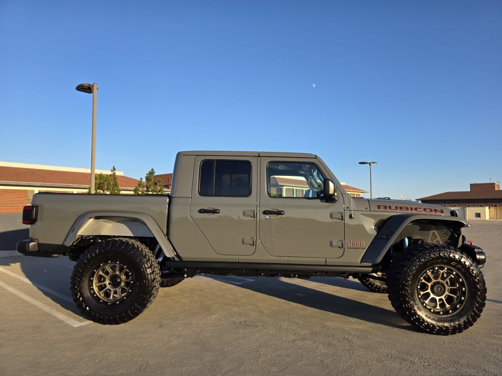 Used 2021 Jeep Gladiator Rubicon AWD/4WD image 6
