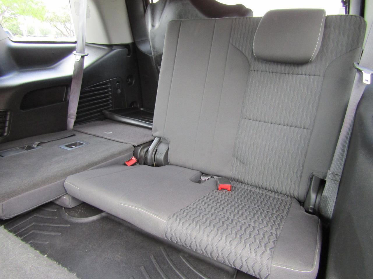 Used 2017 GMC Yukon SLE AWD/4WD image 10