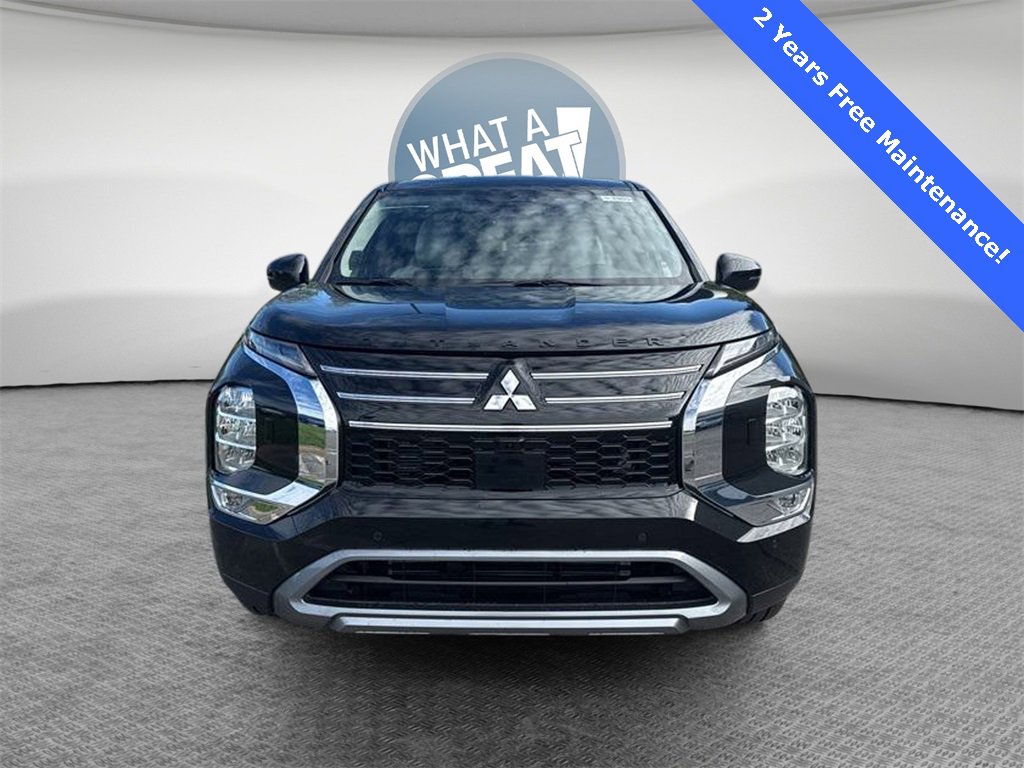 New 2025 Mitsubishi Outlander SE image 9
