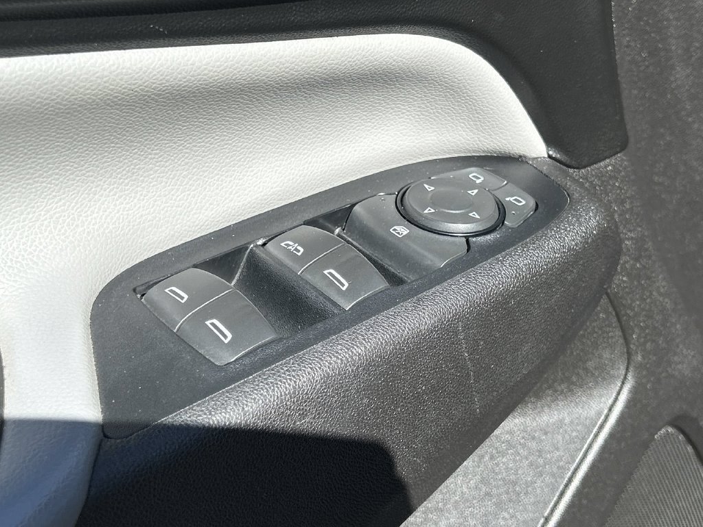 Certified 2018 Chevrolet Equinox LS FWD image 27