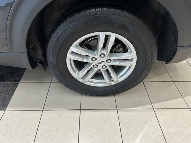 Used 2023 Ford Explorer XLT w/ Equipment Group 202A image 31