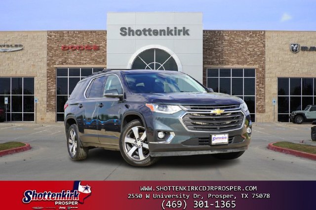 Used 2021 Chevrolet Traverse LT w/ LT Premium Package AWD/4WD image 1