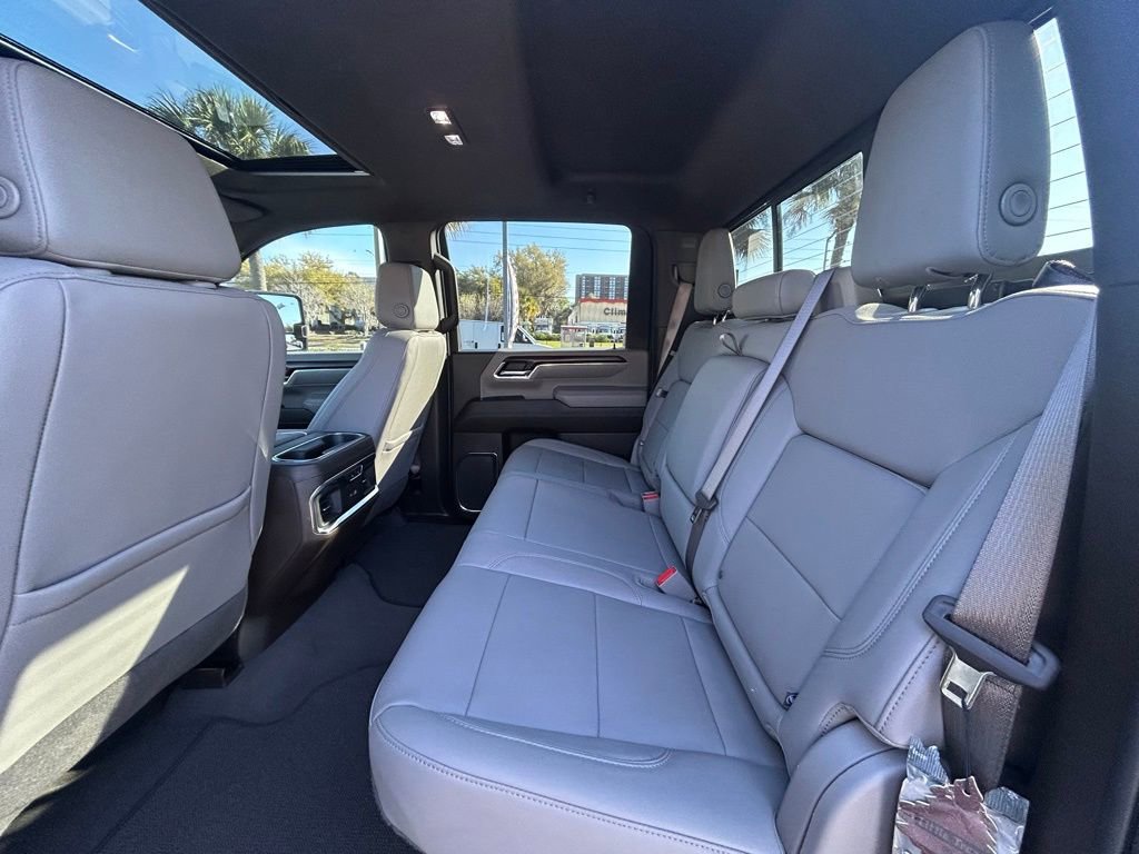 Used 2024 GMC Sierra 2500 SLT w/ SLT Premium Package image 14
