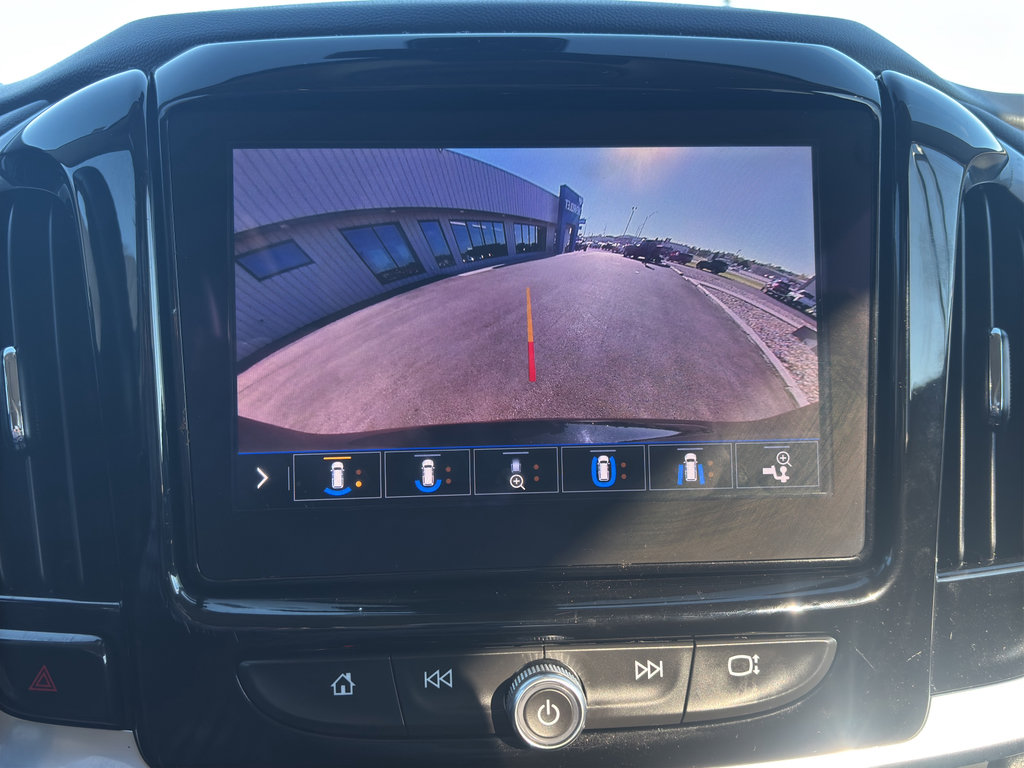 Used 2020 Chevrolet Traverse RS image 22