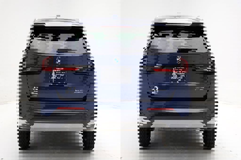 Used 2025 BMW X1 xDrive28i image 8