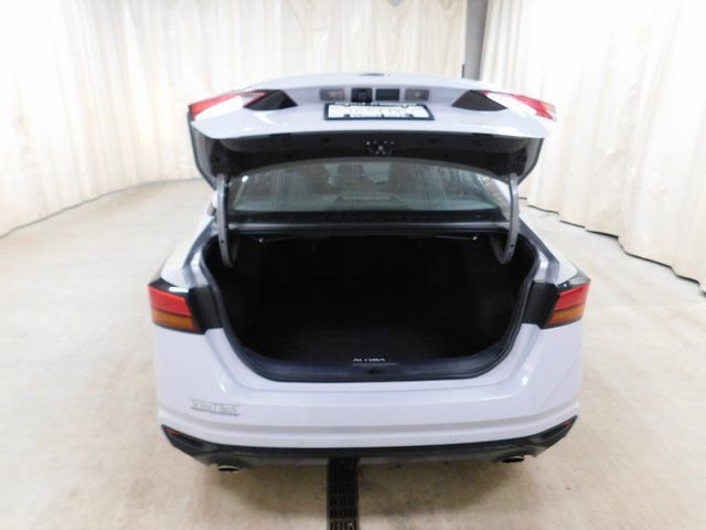 Used 2024 Nissan Altima 2.5 SR image 15