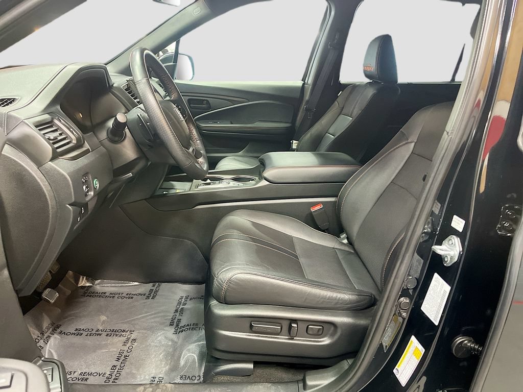 Used 2025 Honda Passport TrailSport image 22