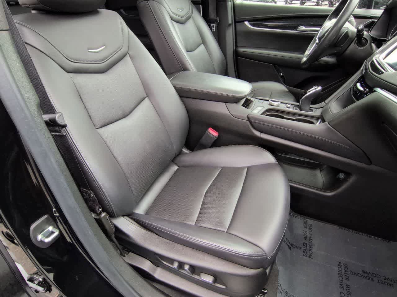 Used 2023 Cadillac XT5 Premium Luxury w/ LPO, Floor Liner Package AWD/4WD image 23