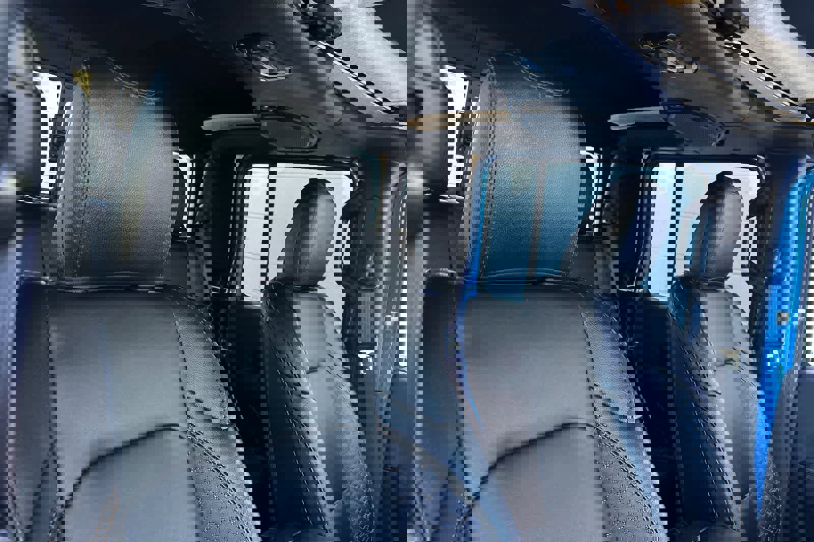 Used 2023 Jeep Gladiator Overland image 18