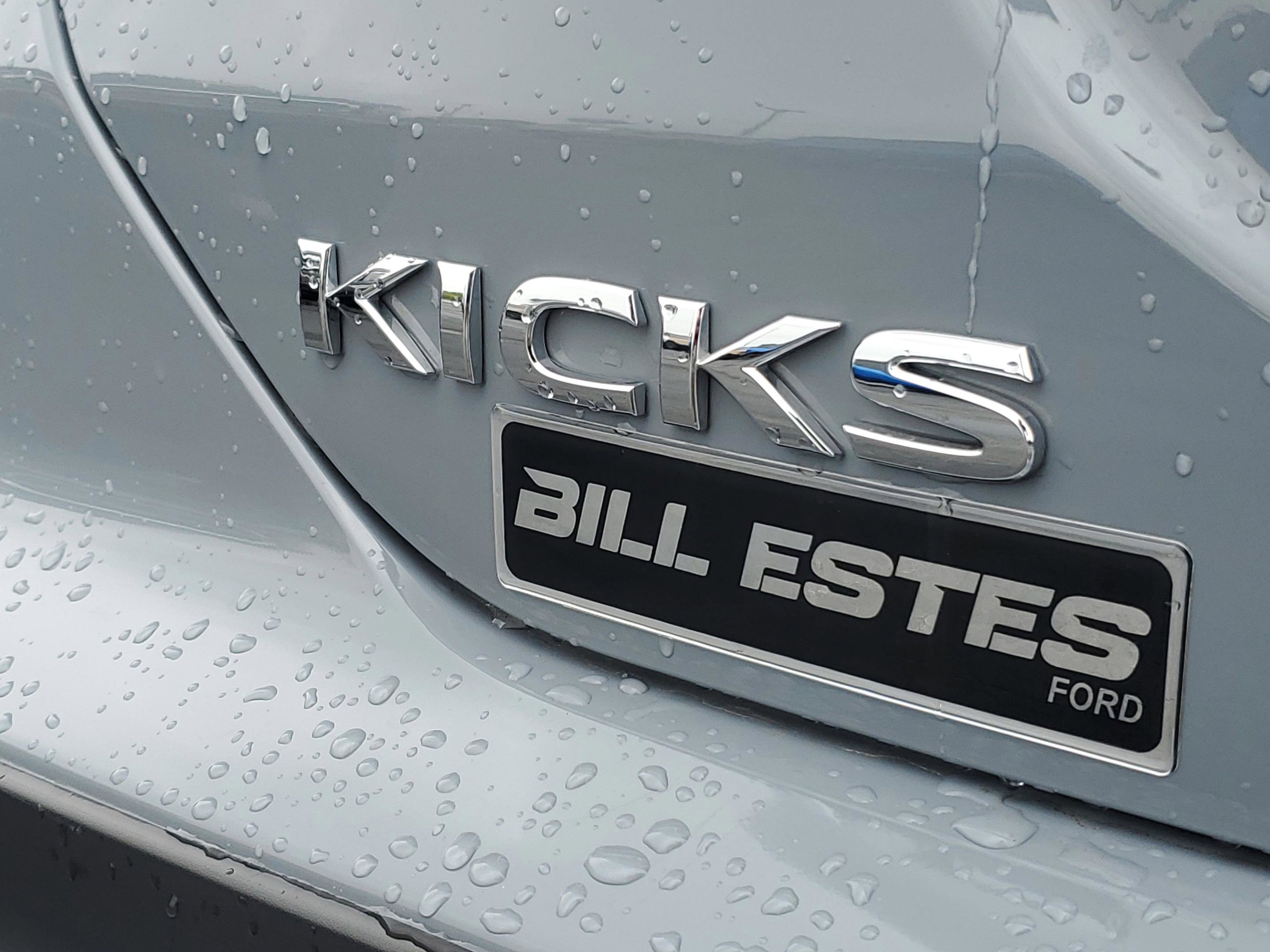 Used 2023 Nissan Kicks SR w/ SR Premium Package FWD image 29