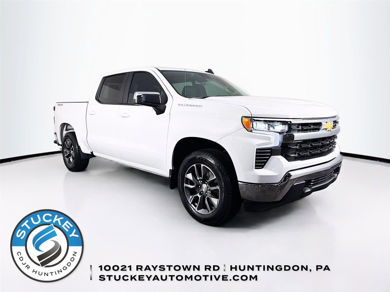 Used 2022 Chevrolet Silverado 1500 LT AWD/4WD image 1