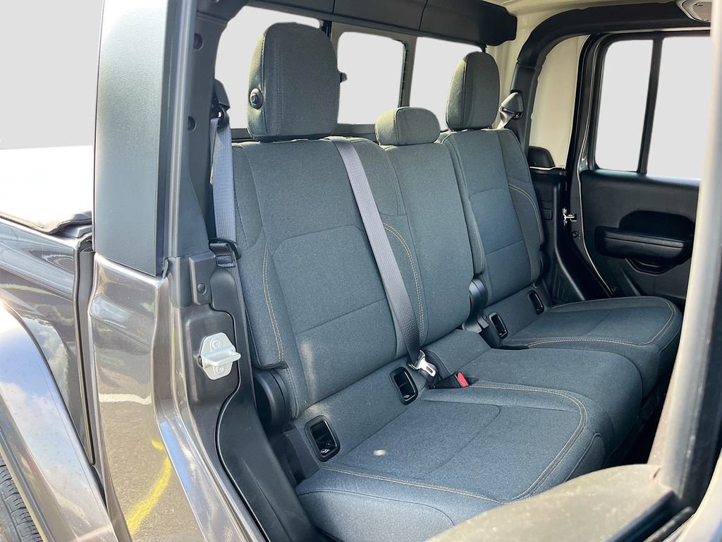 Used 2024 Jeep Gladiator Sport AWD/4WD image 26