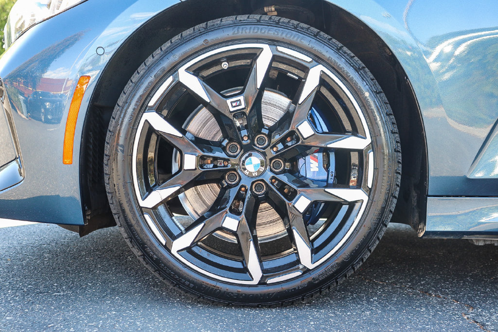 Used 2025 BMW M340i RWD image 9