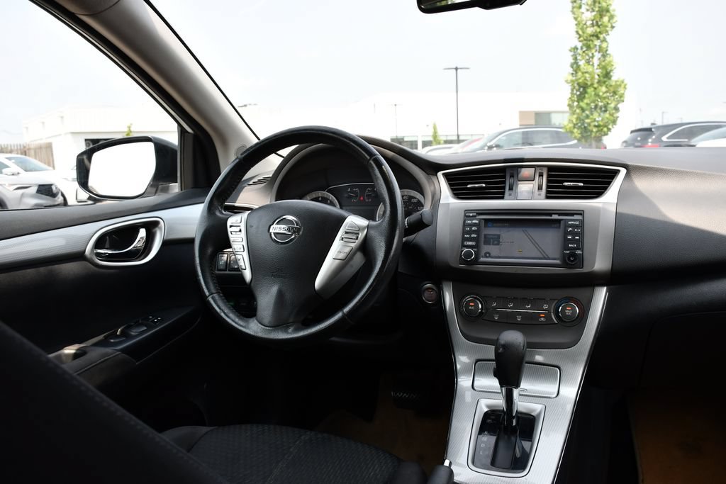 Used 2014 Nissan Sentra SR w/ Premium Package FWD image 23