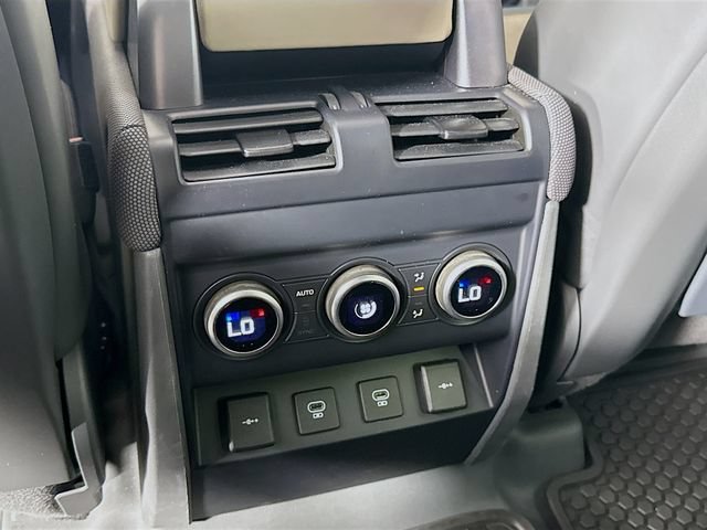 Certified 2022 Land Rover Defender 110 X-Dynamic HSE AWD/4WD image 27