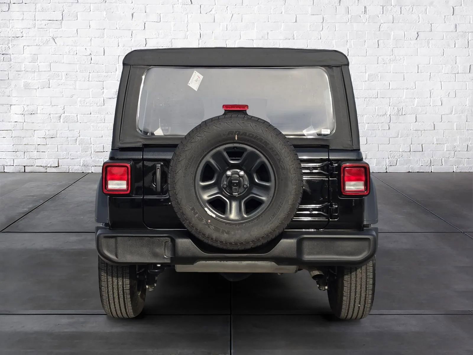 Used 2026 Jeep Wrangler Unlimited Sport image 4