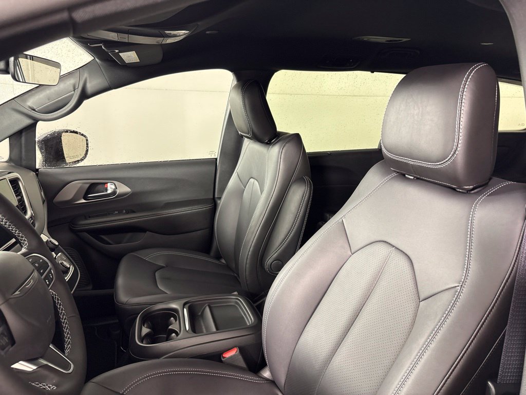 New 2027 Chrysler Pacifica LX FWD image 29