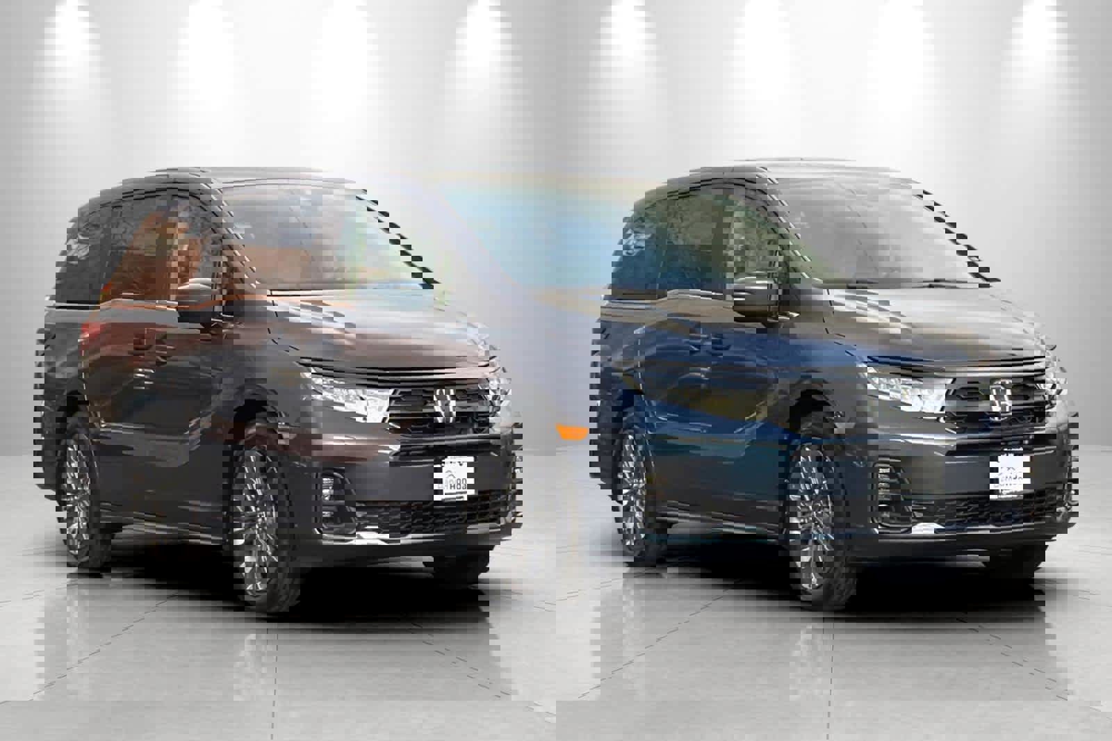 New 2026 Honda Odyssey Touring image 9