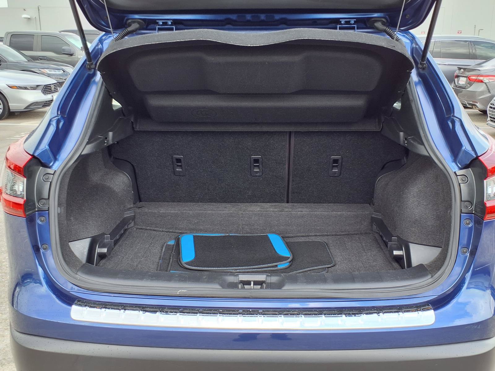 Used 2020 Nissan Rogue Sport S FWD image 19
