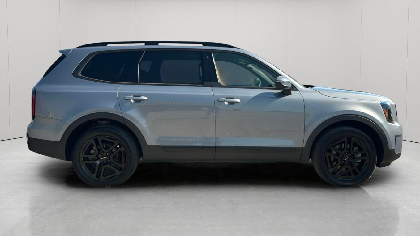Used 2024 Kia Telluride EX X-Line AWD/4WD image 3
