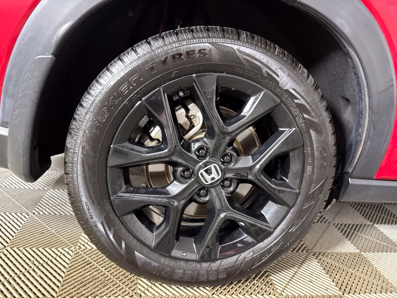 Used 2025 Honda HR-V Sport image 27