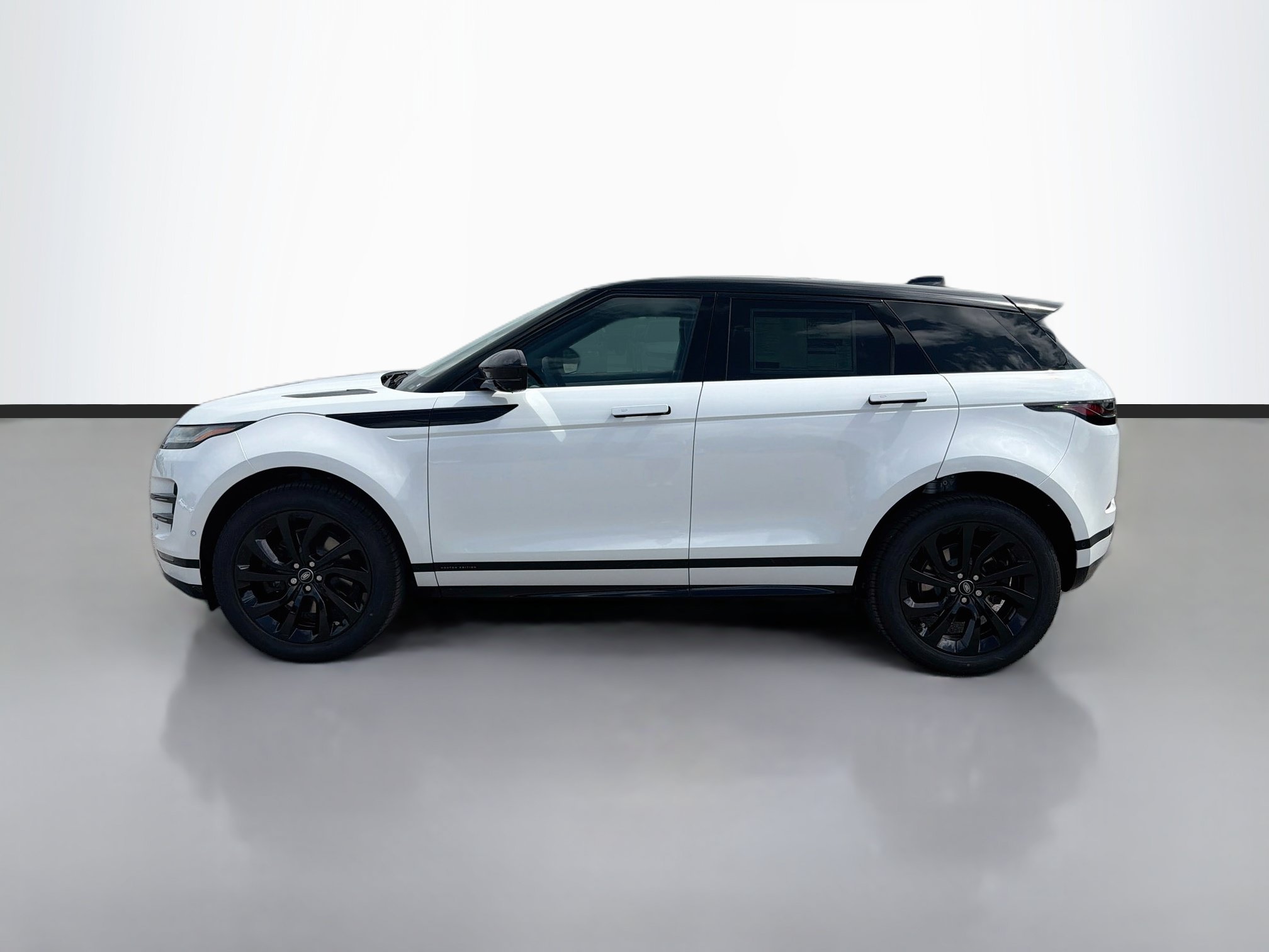 New 2026 Land Rover Range Rover Evoque Hoxton AWD/4WD image 2