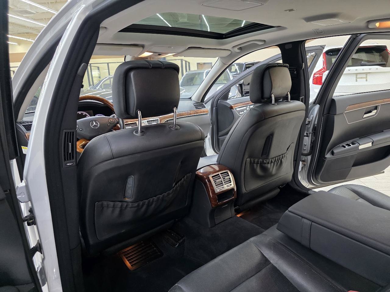 Used 2010 Mercedes-Benz S 550 image 26