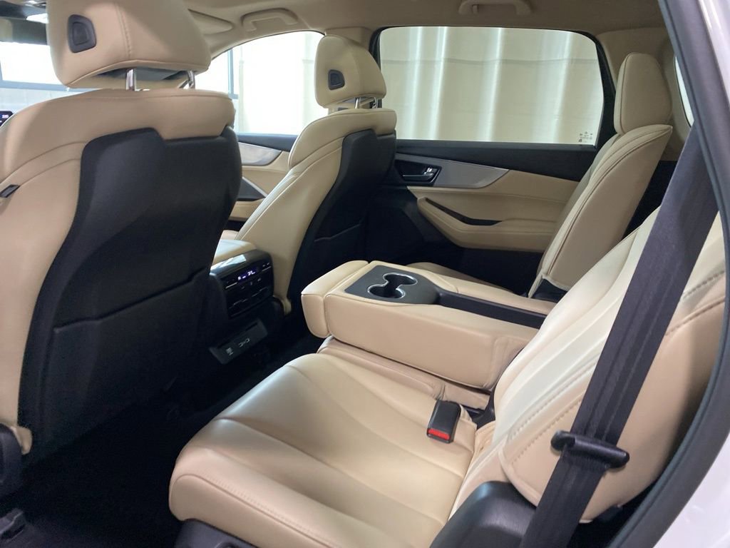 Used 2023 Acura MDX SH-AWD image 18