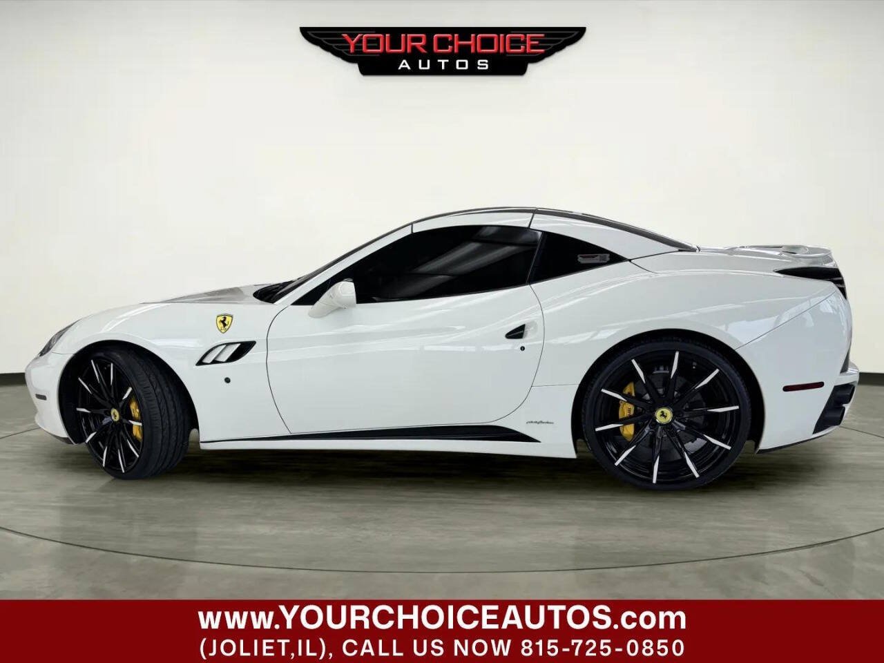 Used 2012 Ferrari California RWD image 4