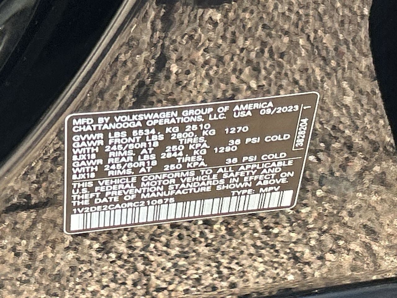 Used 2024 Volkswagen Atlas Cross Sport SE FWD image 29