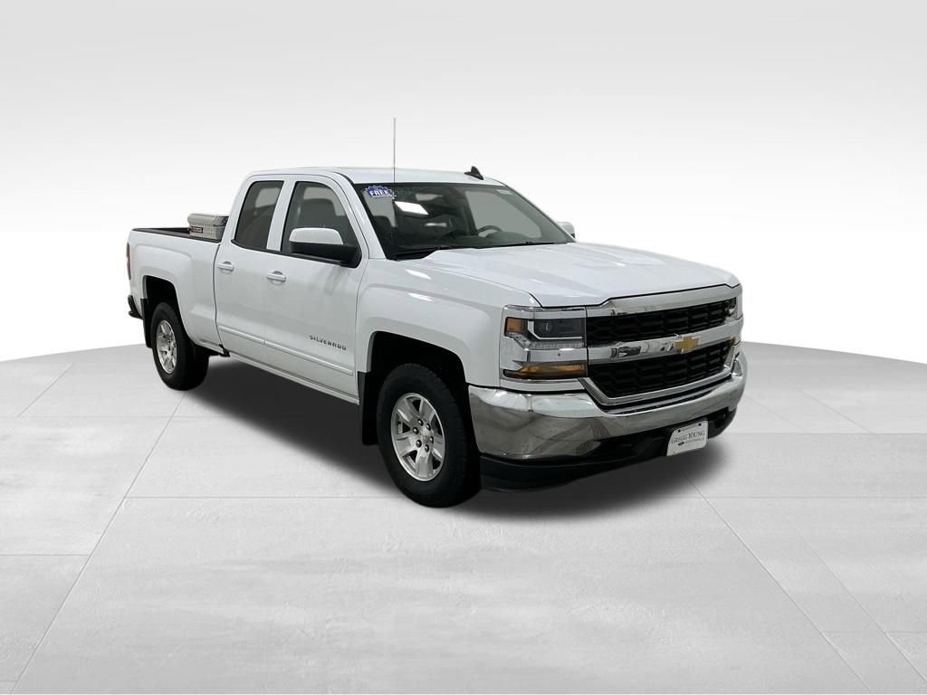 Used 2018 Chevrolet Silverado 1500 LT w/ Trailering Package image 5