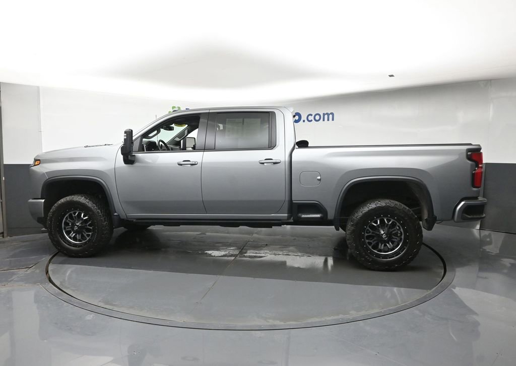 Used 2024 Chevrolet Silverado 2500 LTZ w/ LTZ Plus Package AWD/4WD image 21